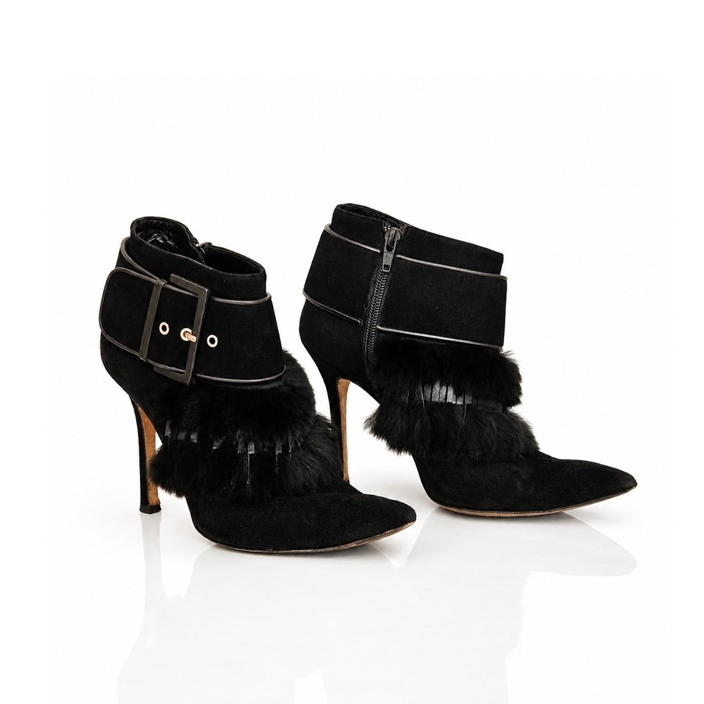 Manolo Blahnik Black Suede Fur Trim Buckle Ankle Boots Size 39 Stiletto Italy